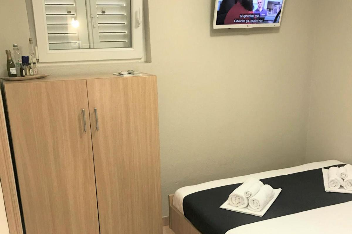 Berulia Rooms Brela Ngoại thất bức ảnh